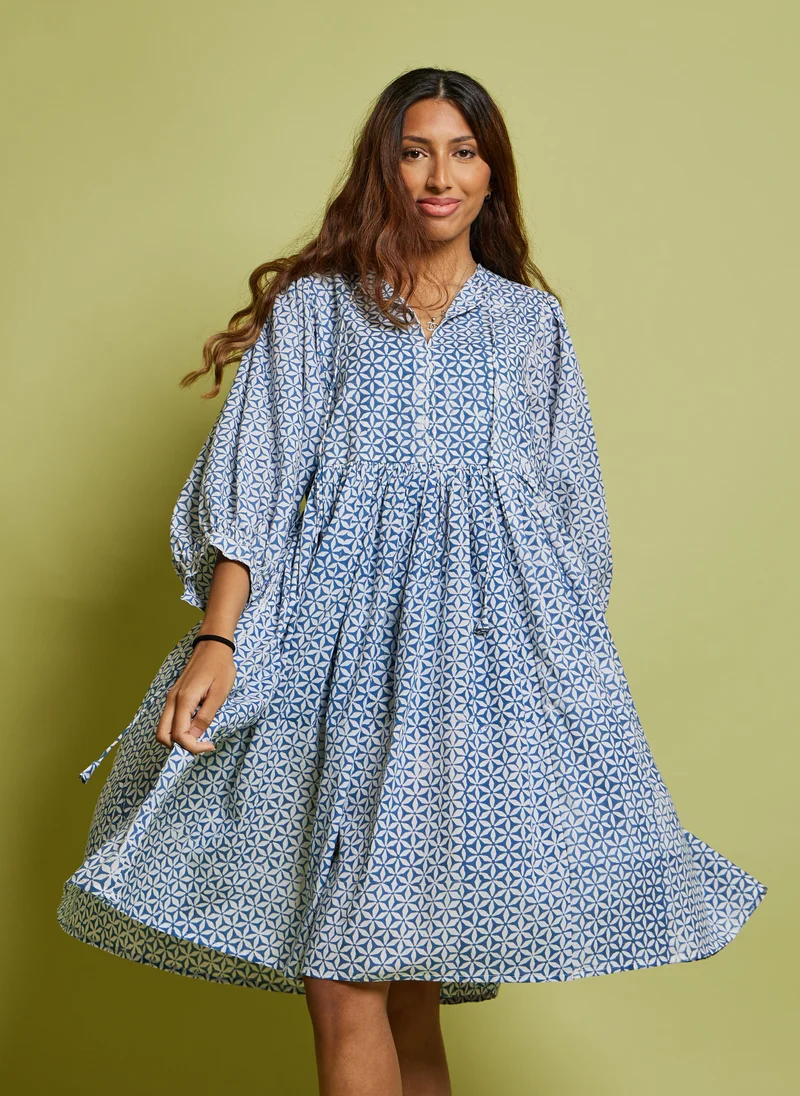 كشمش فستان قصير هادئ